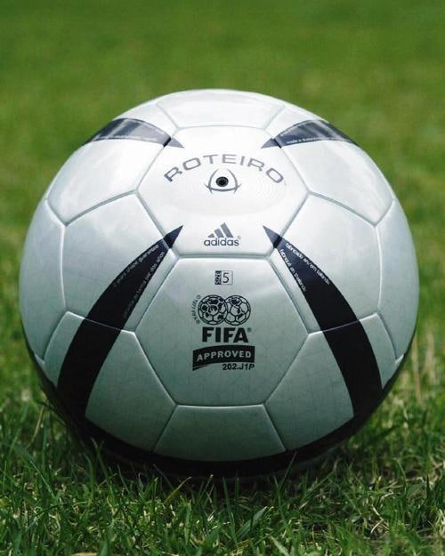 24500足球手机版应用界面展示